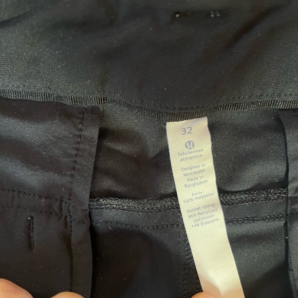 Lululemon Men’s Shorts - Picture 4 of 4